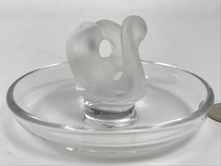 Signed Vintage Lalique France Frosted Crystal Swan Art Glass Dish Ring [Photo 5]