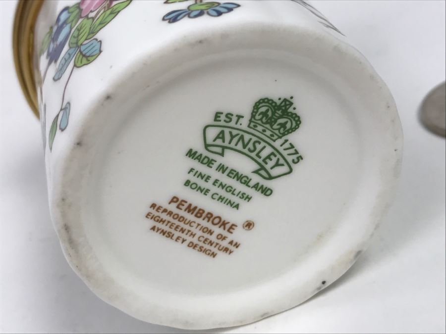 Aynsley Fine English Bone China Pembroke Covered Box [Photo 3]