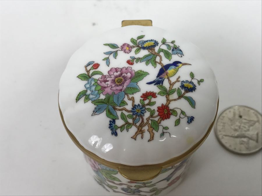 Aynsley Fine English Bone China Pembroke Covered Box [Photo 6]