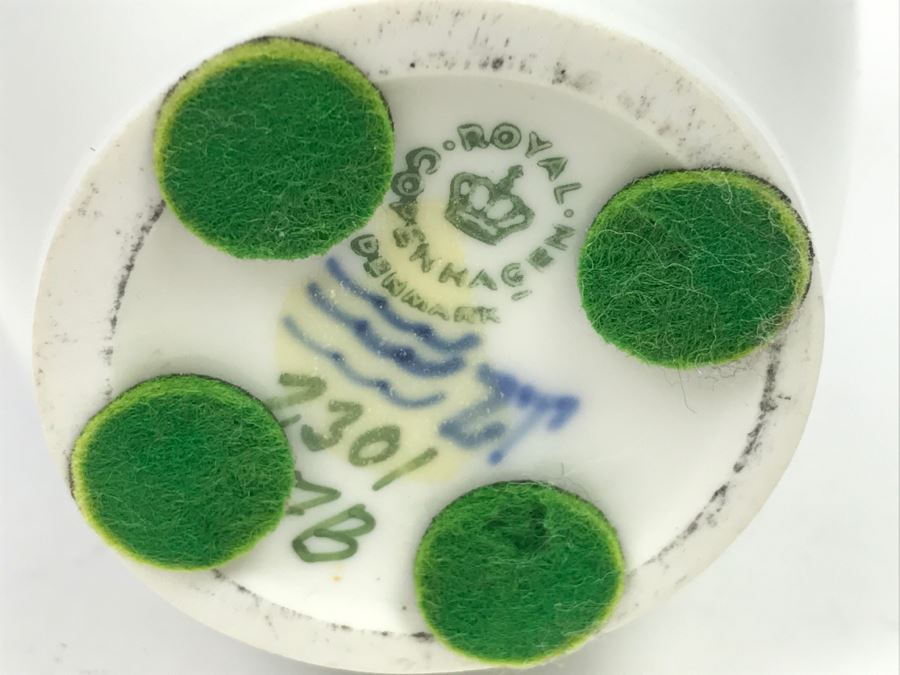 Stunning Royal Copenhagen Denmark Art Nouveau Vase With Dragonfly 2301/47B [Photo 2]