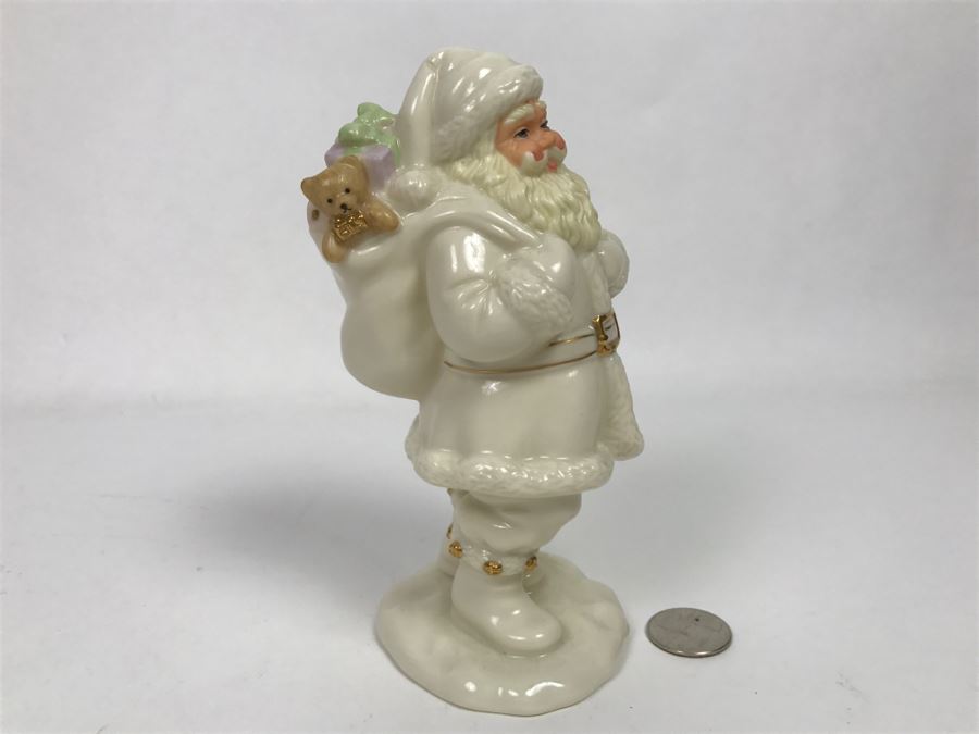LENOX Classic Santa Claus Figurine [Photo 3]