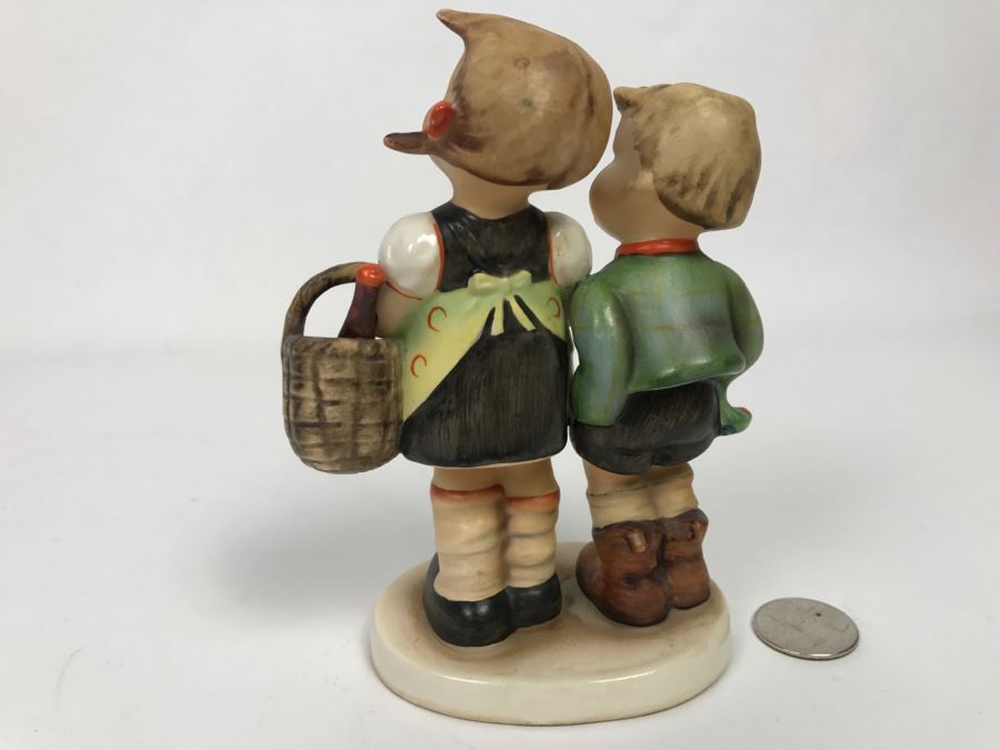 Vintage Hummel Figurine To Market 49/0 Germany [Photo 7]