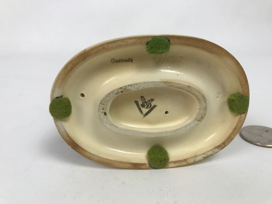 Vintage Hummel Figurine To Market 49/0 Germany [Photo 2]