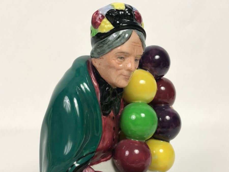 Vintage Royal Doulton Figurine The Old Balloon Seller HN 1315 [Photo 5]