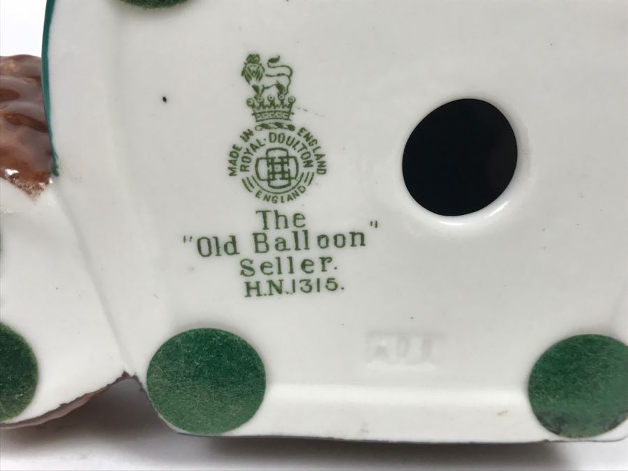 Vintage Royal Doulton Figurine The Old Balloon Seller HN 1315 [Photo 10]
