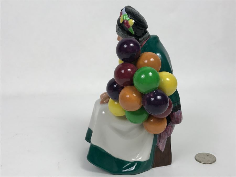 Vintage Royal Doulton Figurine The Old Balloon Seller HN 1315 [Photo 7]