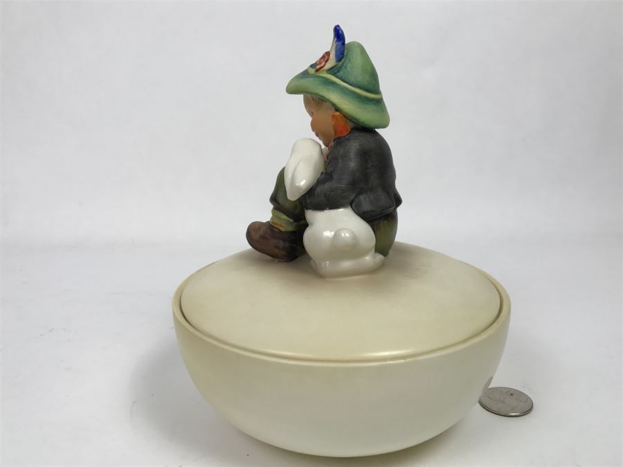 Hummel Playmates Boy With Rabbits Covered Bowl Dish 5.5' Diameter [Photo 7]