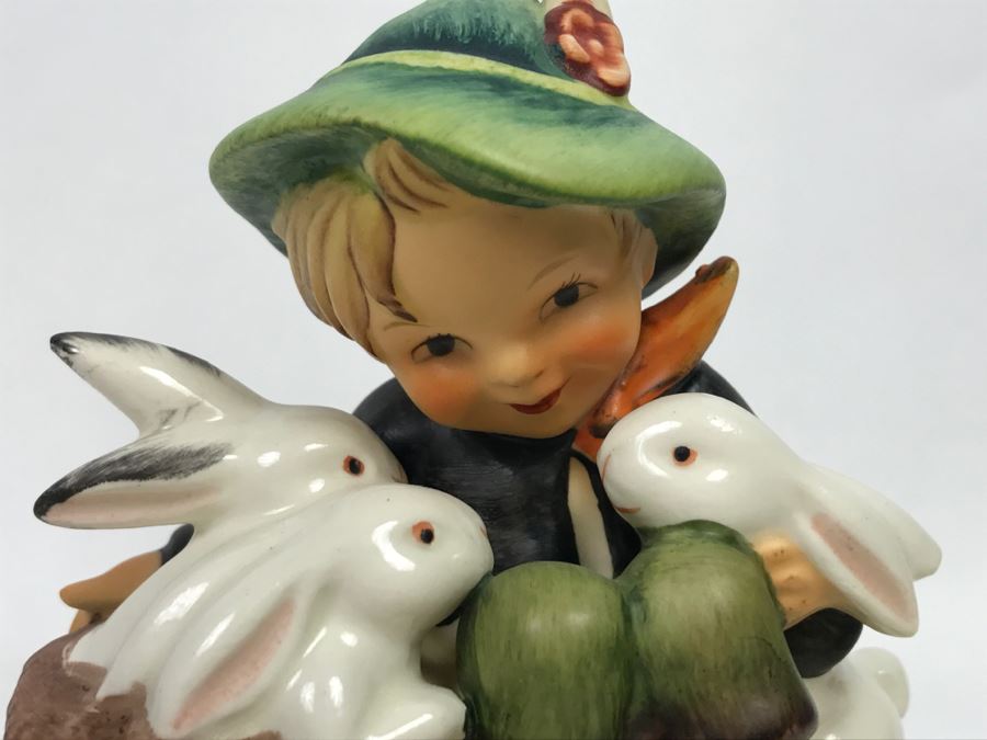 Hummel Playmates Boy With Rabbits Covered Bowl Dish 5.5' Diameter [Photo 4]