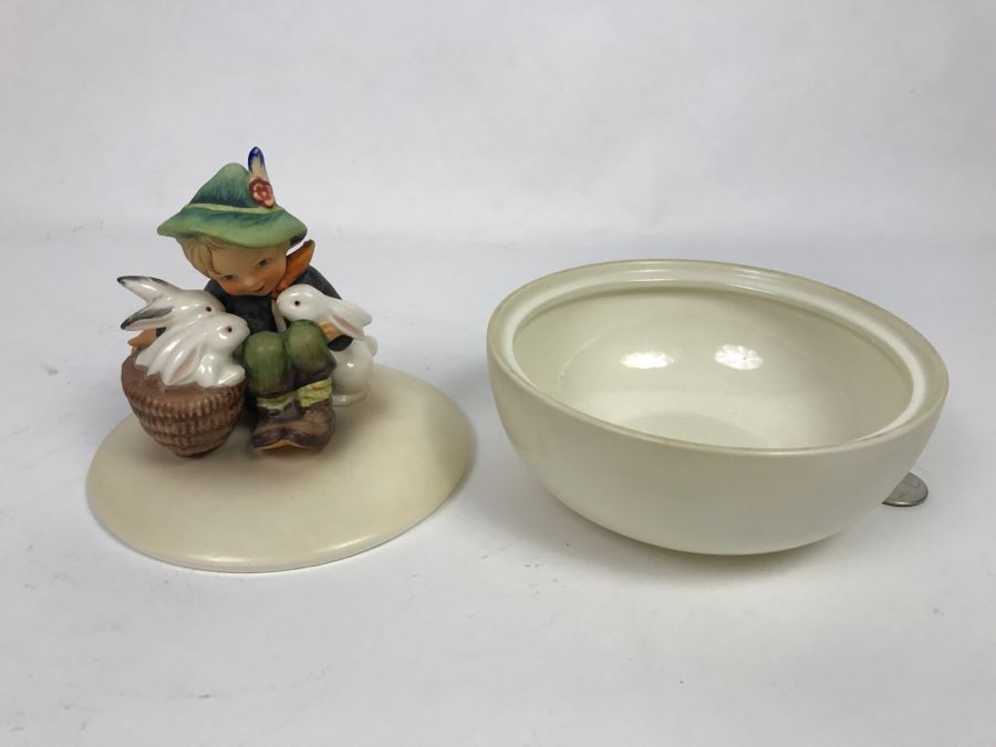 Hummel Playmates Boy With Rabbits Covered Bowl Dish 5.5' Diameter [Photo 12]