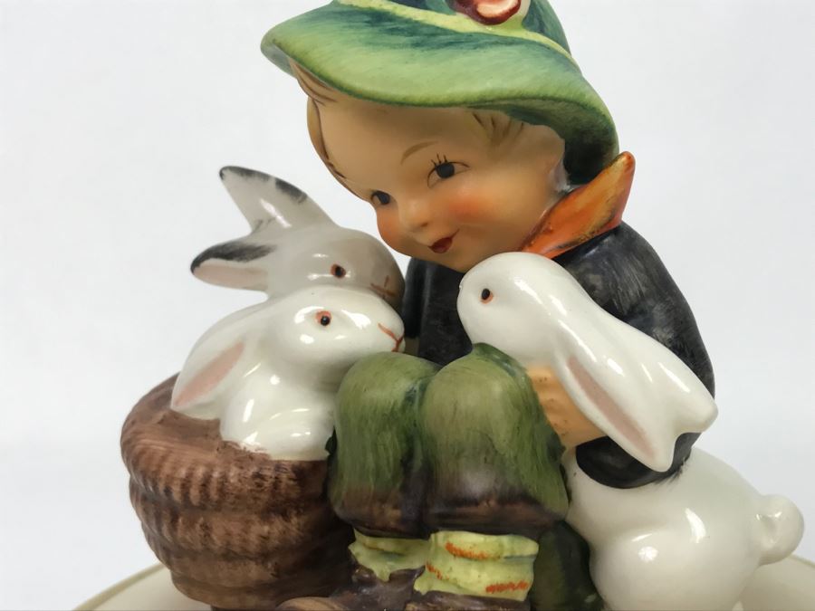 Hummel Playmates Boy With Rabbits Covered Bowl Dish 5.5' Diameter [Photo 6]