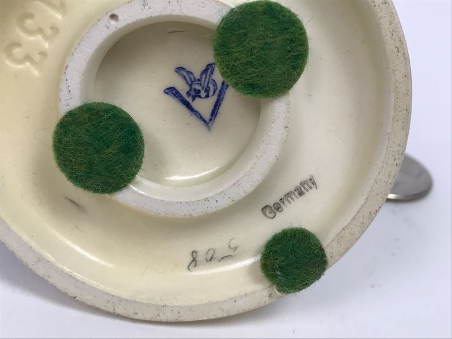 Vintage Hummel Figurine Mother's Helper 133 Germany [Photo 13]