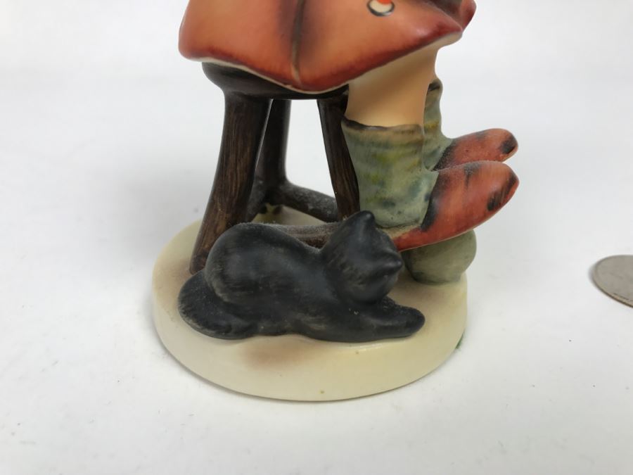 Vintage Hummel Figurine Mother's Helper 133 Germany [Photo 5]