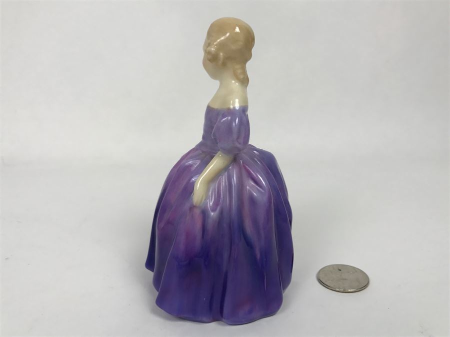 Vintage Royal Doulton Figurine Marie HN 1370 Signed M.T. [Photo 9]