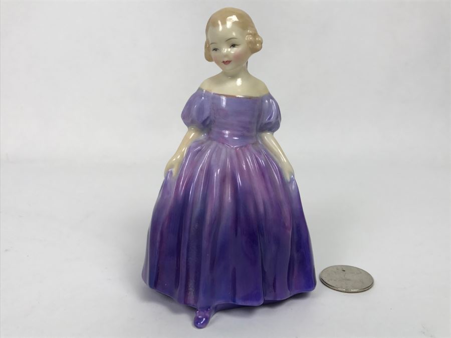 Vintage Royal Doulton Figurine Marie HN 1370 Signed M.T. [Photo 2]
