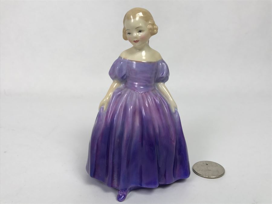 Vintage Royal Doulton Figurine Marie HN 1370 Signed M.T. [Photo 1]