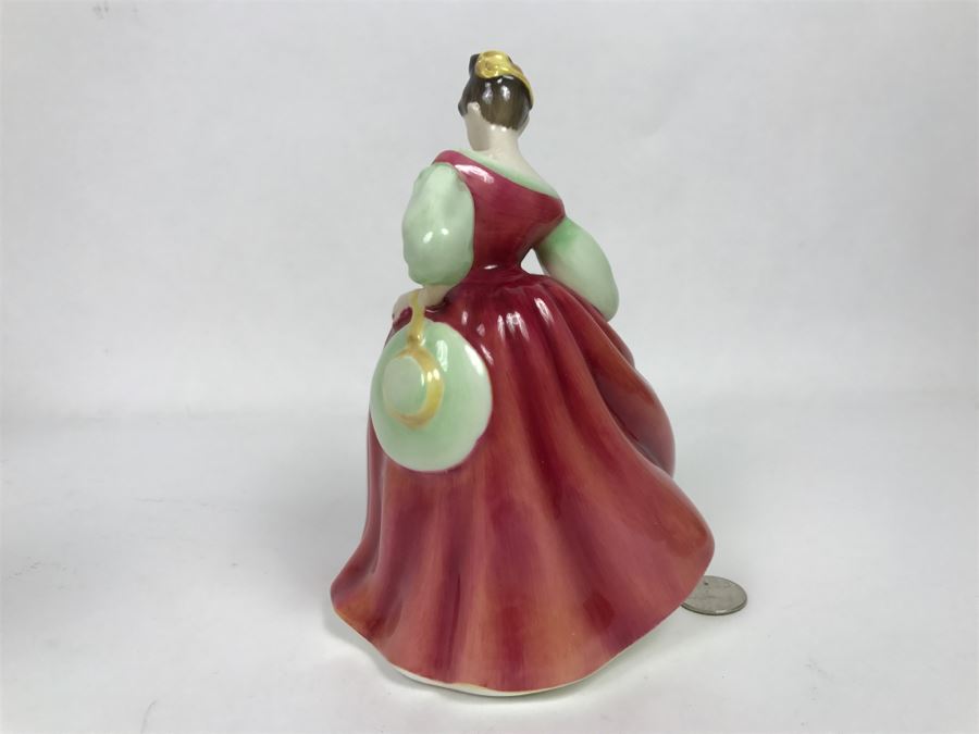 Vintage Royal Doulton Figurine Fair Lady HN 2832 Modelled By Peggy Davies [Photo 10]