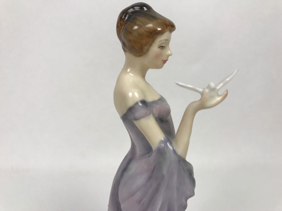 Vintage Royal Doulton Figurine Harmony HN 2824 [Photo 11]