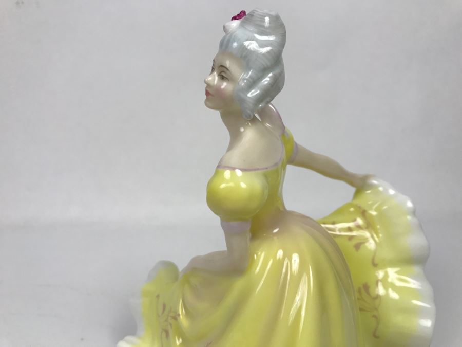 Vintage Royal Doulton Figurine Ninette Modelled By Peggy Davies HN 2379 [Photo 10]
