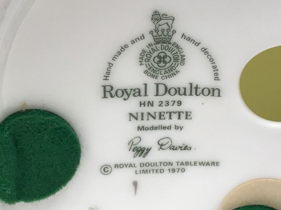 Vintage Royal Doulton Figurine Ninette Modelled By Peggy Davies HN 2379 [Photo 12]