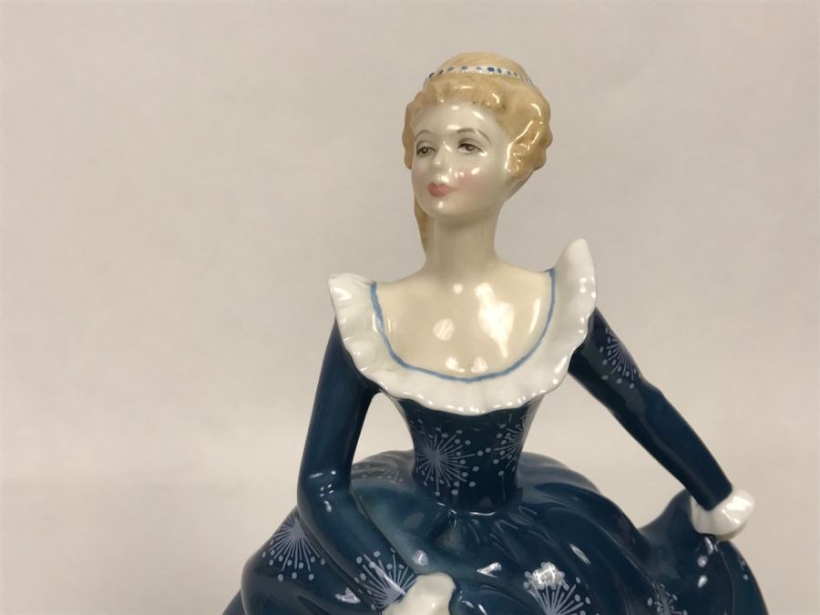 Vintage Royal Doulton Figurine Fragrance HN 2334 [Photo 5]