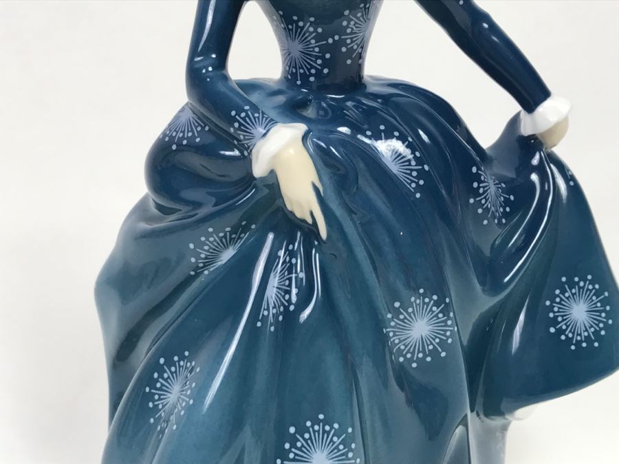 Vintage Royal Doulton Figurine Fragrance HN 2334 [Photo 7]