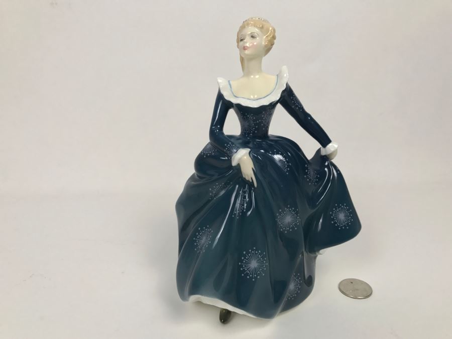 Vintage Royal Doulton Figurine Fragrance HN 2334 [Photo 4]