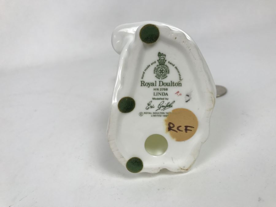 Vintage Royal Doulton Figurine Linda HN 2758 Modelled By Eric J. Griffiths [Photo 8]