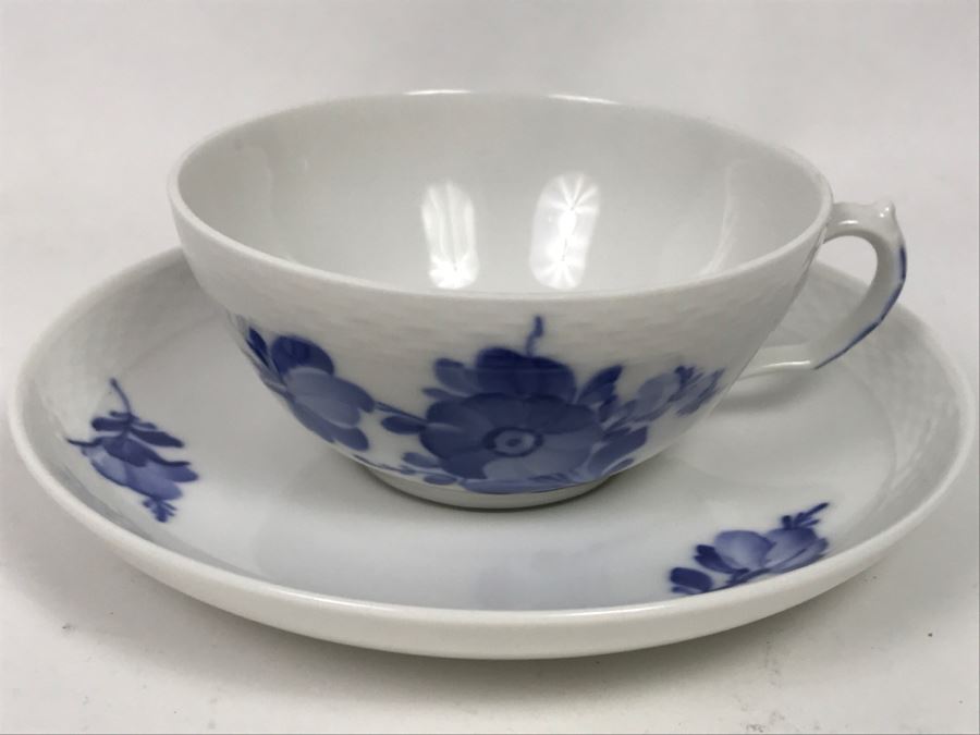 Set Of (5) Vintage China Cups And Saucers: Russian, Aynsley, Royal Copenhagen [Photo 14]