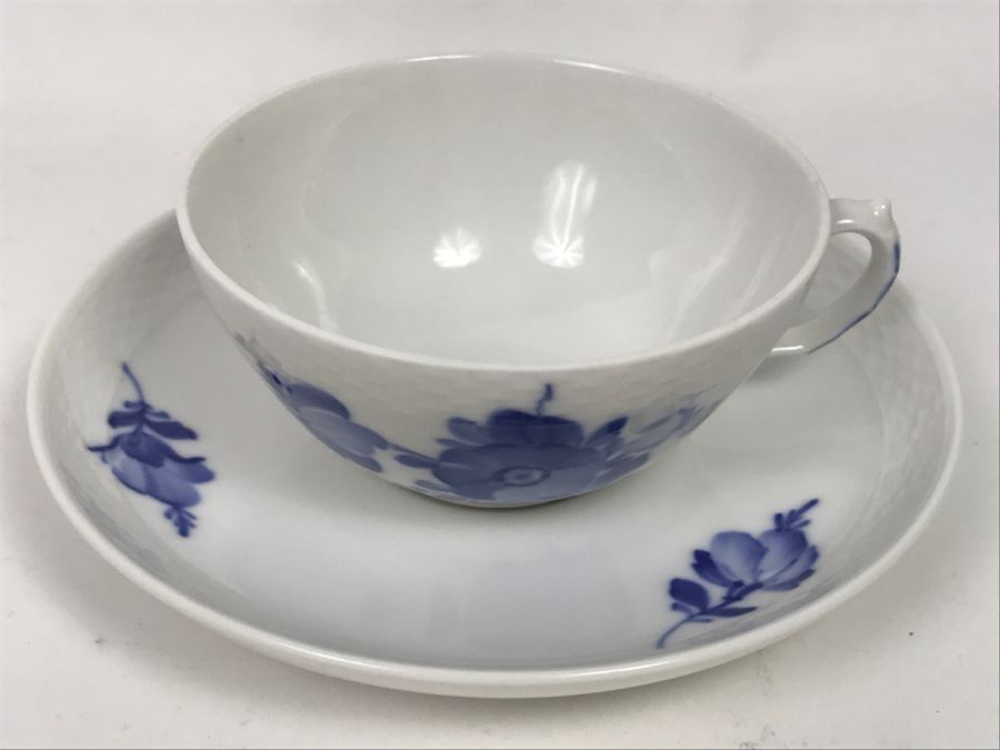 Set Of (5) Vintage China Cups And Saucers: Russian, Aynsley, Royal Copenhagen [Photo 15]