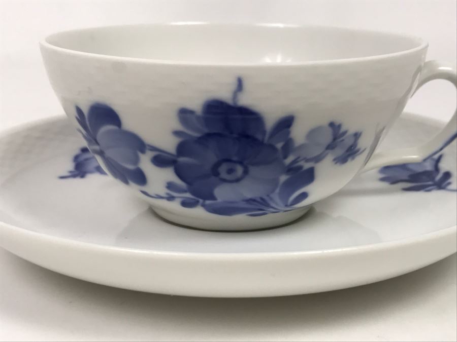 Set Of (5) Vintage China Cups And Saucers: Russian, Aynsley, Royal Copenhagen [Photo 17]