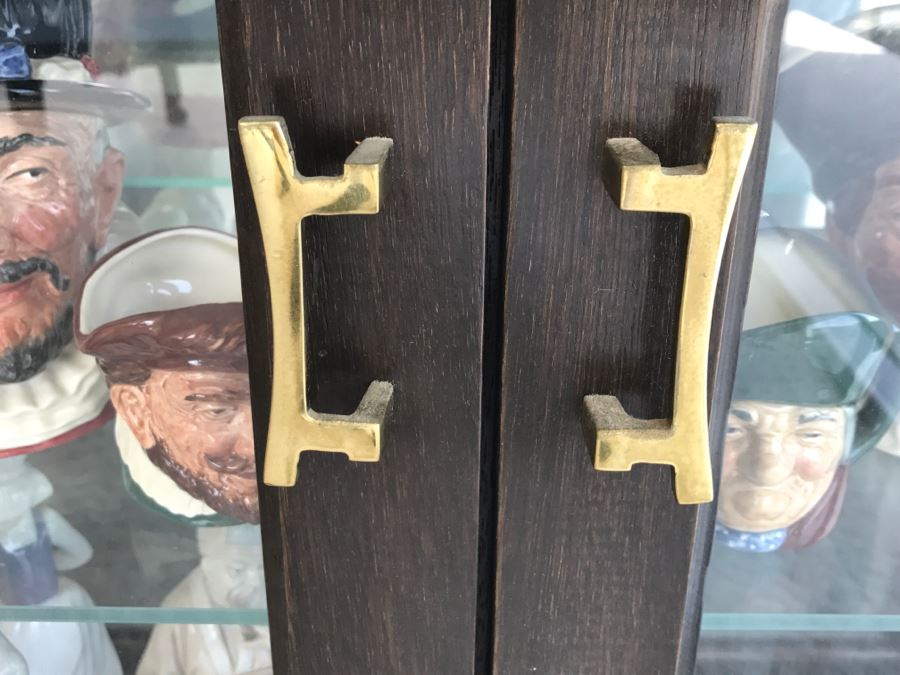 Small Chinoiserie Curio Display Cabinet [Photo 10]