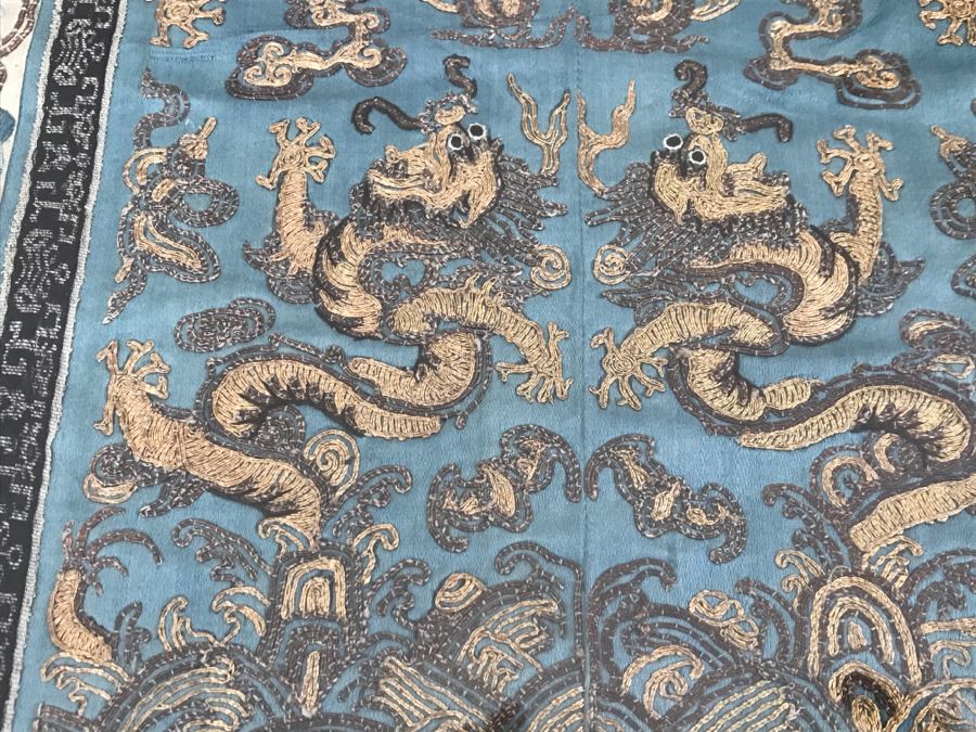 Framed Vintage Chinese Gold Stitch Silk Embroidery With Serpent Dragons [Photo 6]