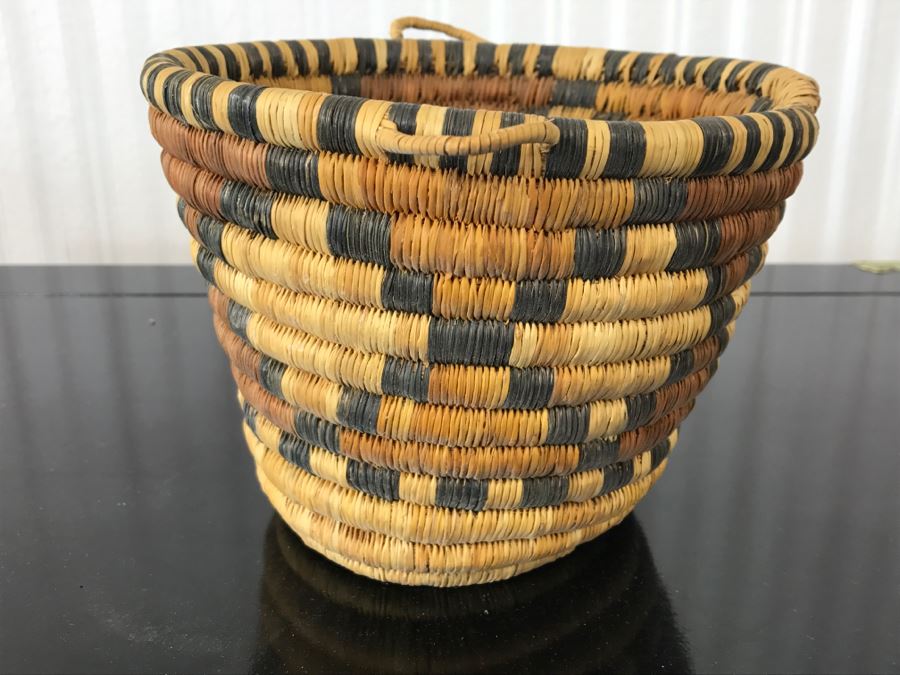 Vintage Native American Style Woven Basket [Photo 5]