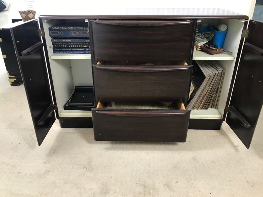 UPDATE - Mid-Century Modern Heywood-Wakefield Chest Of Drawers Cabinet Sold Empty - Great Stereo Cabinet (Sides Of Both Doors Have Scratches) [Photo 7]