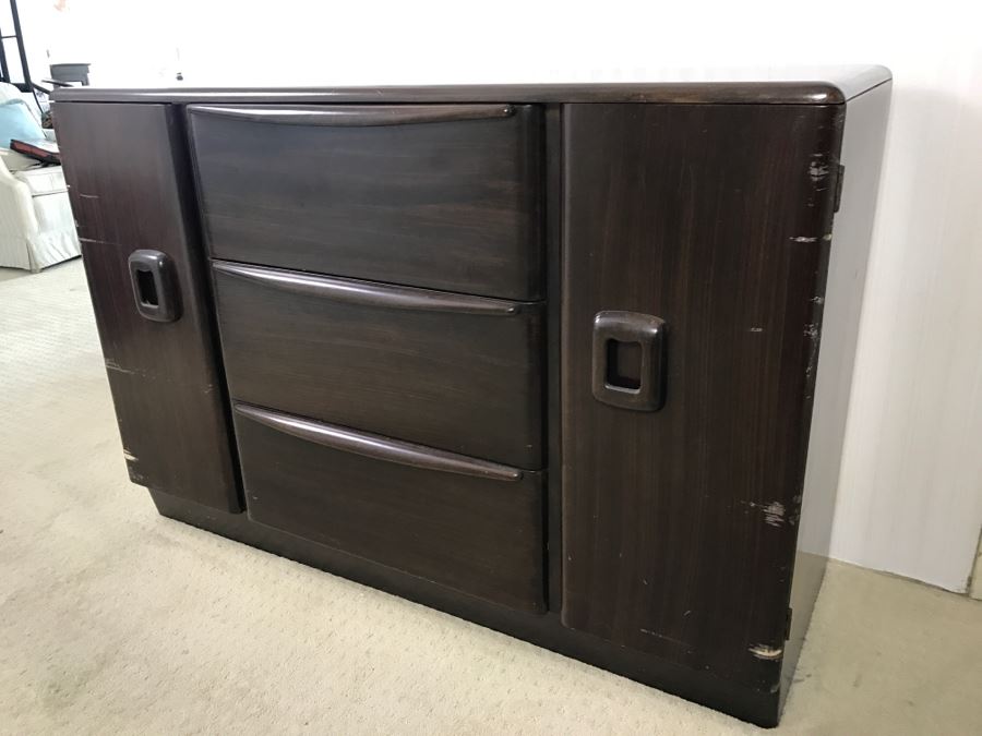 UPDATE - Mid-Century Modern Heywood-Wakefield Chest Of Drawers Cabinet Sold Empty - Great Stereo Cabinet (Sides Of Both Doors Have Scratches) [Photo 4]