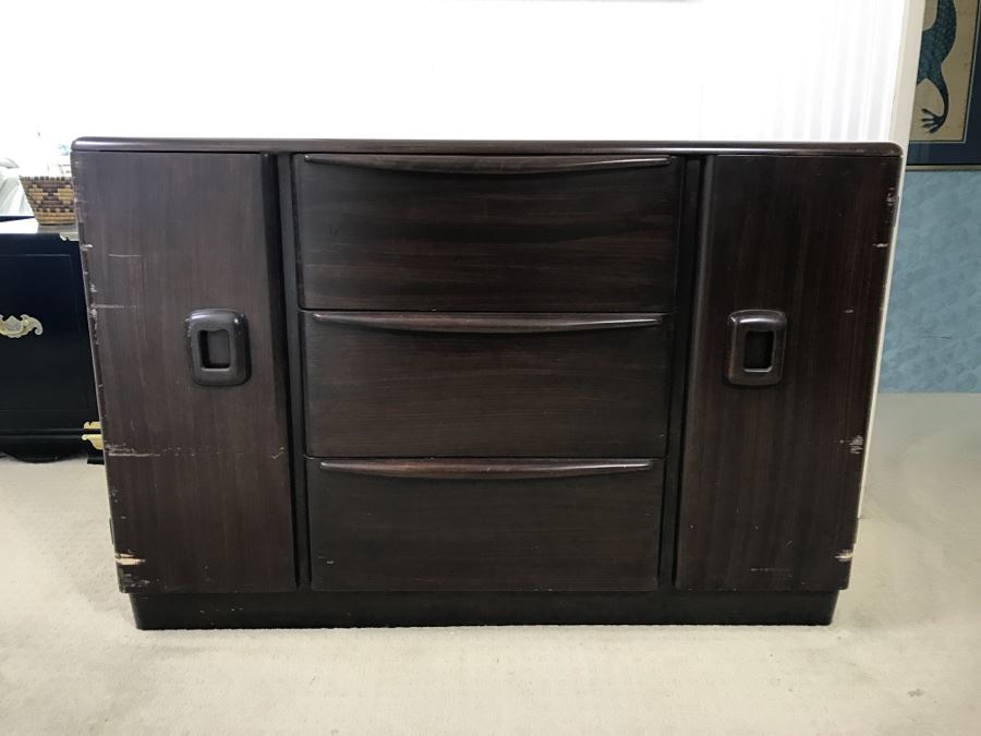 UPDATE - Mid-Century Modern Heywood-Wakefield Chest Of Drawers Cabinet Sold Empty - Great Stereo Cabinet (Sides Of Both Doors Have Scratches) [Photo 2]