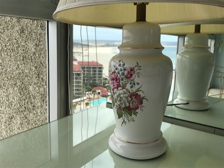 Pair Of Floral Table Lamps [Photo 4]