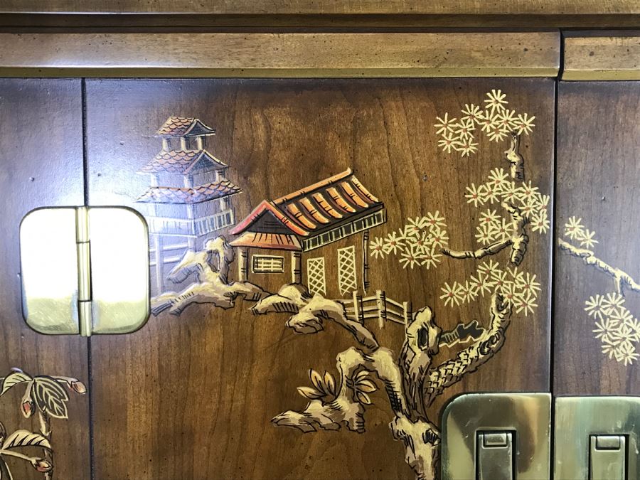 Vintage Drexel Heritage Chinoiserie Cabinet - Great For A Bar - Sold Empty [Photo 5]