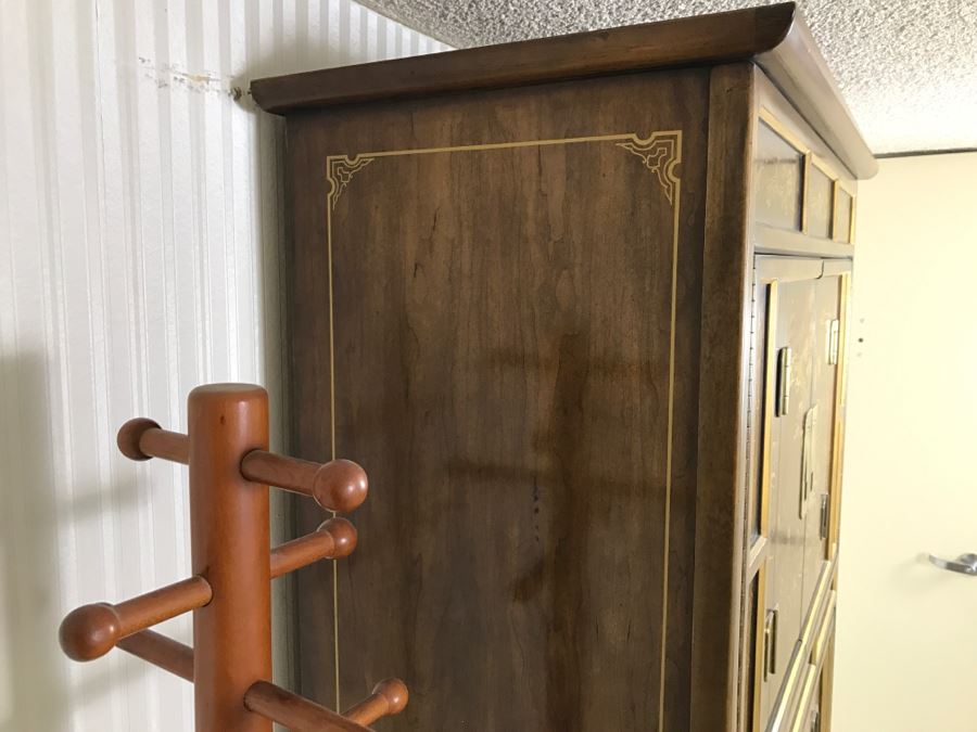 Vintage Drexel Heritage Chinoiserie Cabinet - Great For A Bar - Sold Empty [Photo 15]