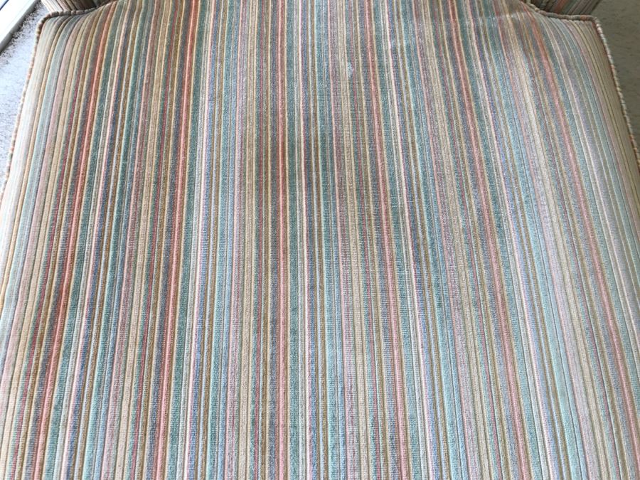 Vintage Upholstered Chaise Lounge Chair [Photo 6]