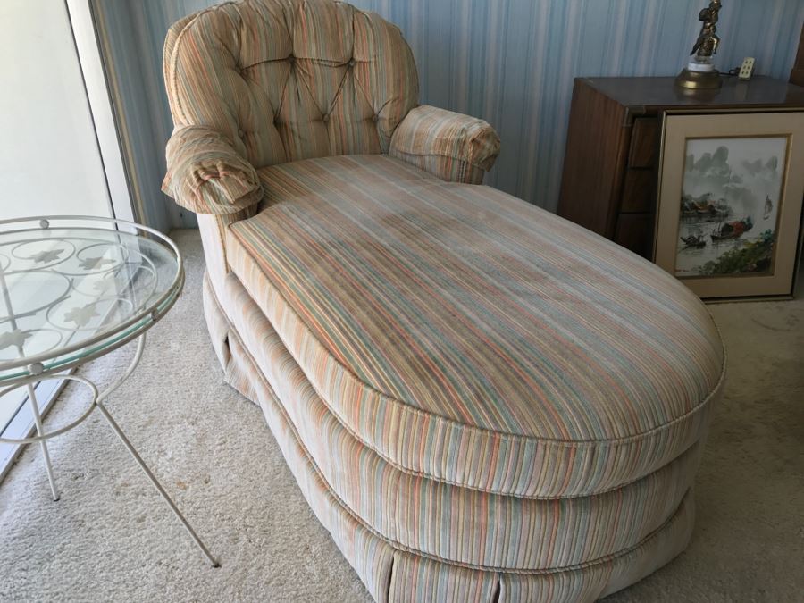 Vintage Upholstered Chaise Lounge Chair [Photo 1]