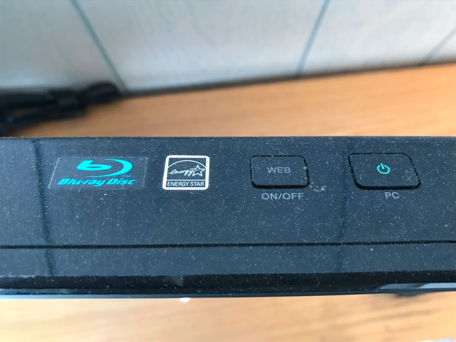 SONY Vaio Computer Model VPCL213FX With Keyboard [Photo 5]