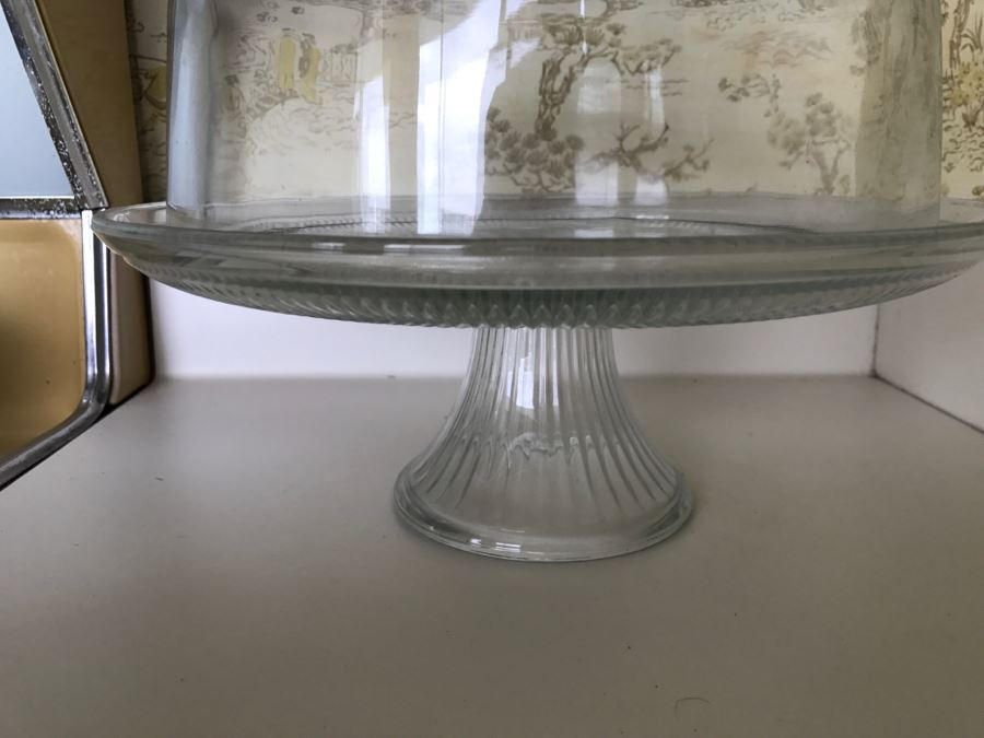 Footed Glass Domed Cake Stand Plate [Photo 3]