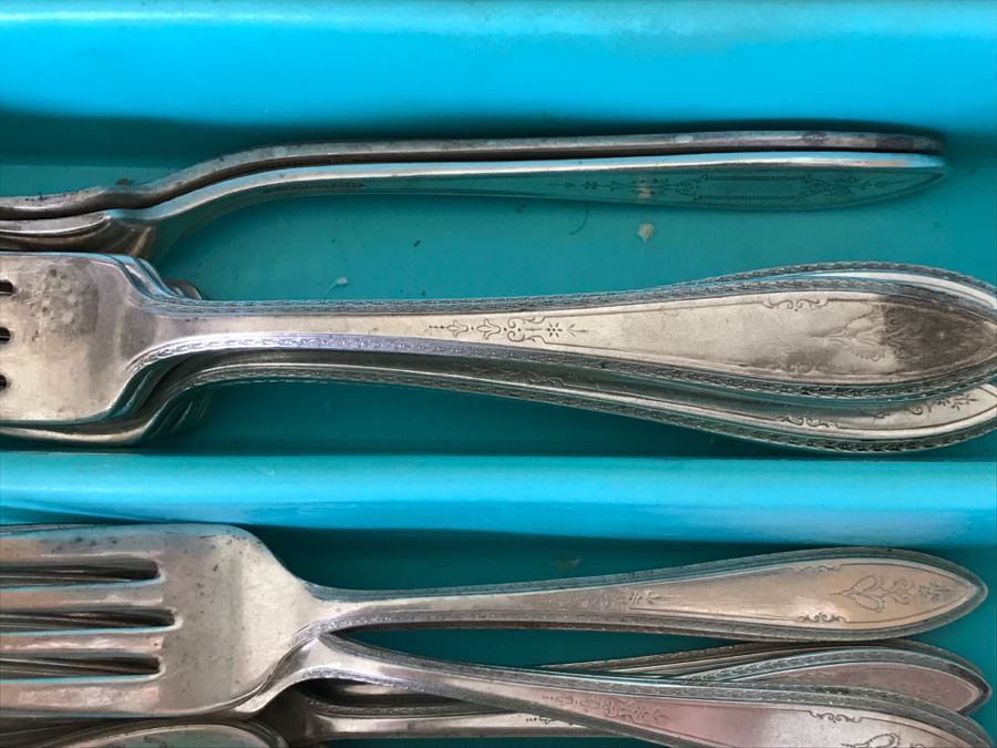 1847 Rogers Bros Flatware Set And Various Utensils [Photo 5]