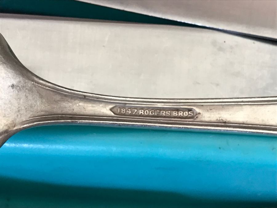 1847 Rogers Bros Flatware Set And Various Utensils [Photo 7]