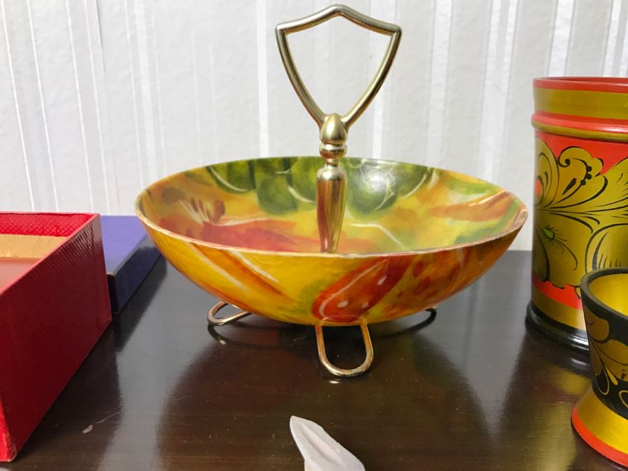 Carved Wooden Wine Stoppers, Vintage NOS Parker Flask, Wooden Russian Cups and Handled Dish [Photo 9]