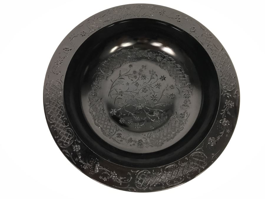 Footed Amethyst Glass Bowl With Floral Relief Design [Photo 6]