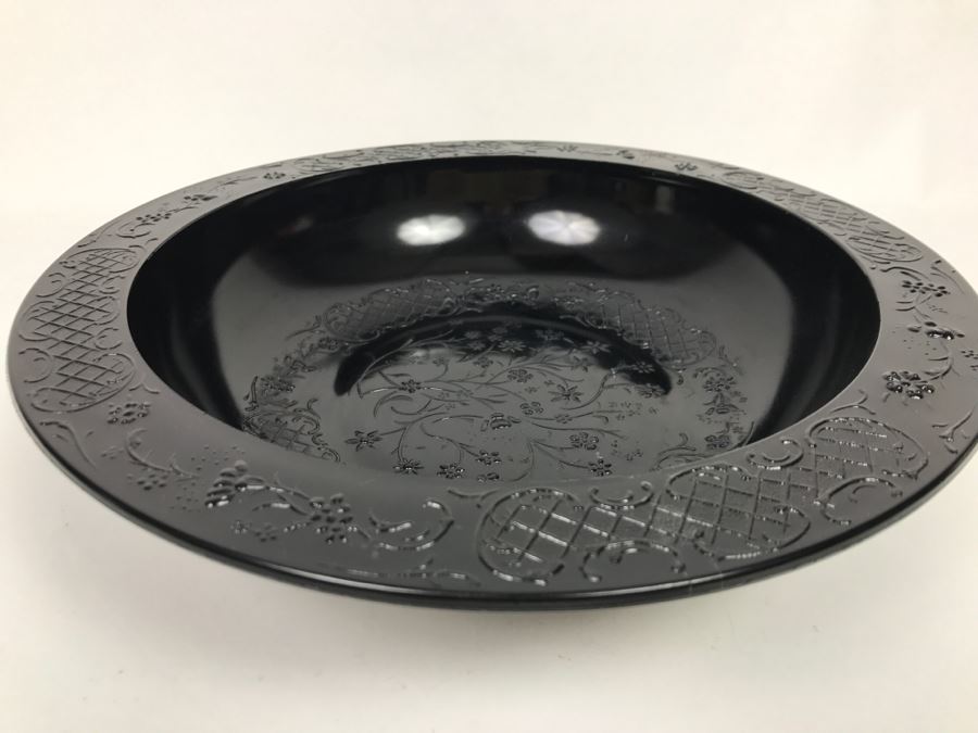 Footed Amethyst Glass Bowl With Floral Relief Design [Photo 4]