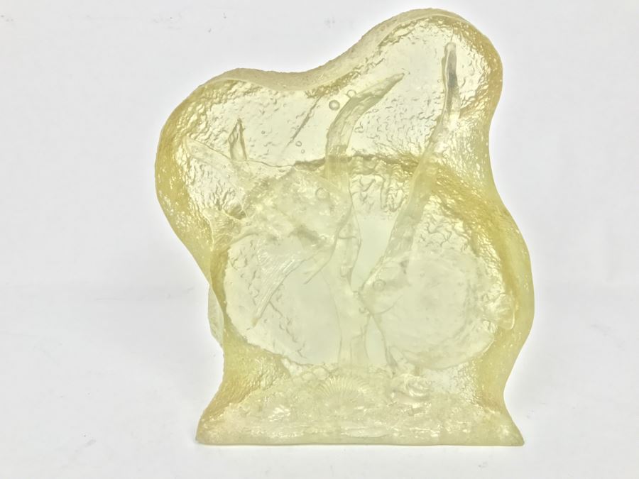 Fish Swimming In Ocean Seashell Resin Sculpture [Photo 2]