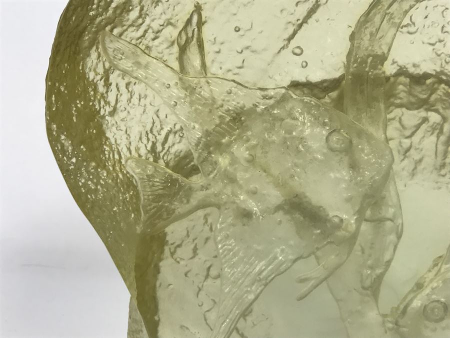 Fish Swimming In Ocean Seashell Resin Sculpture [Photo 5]